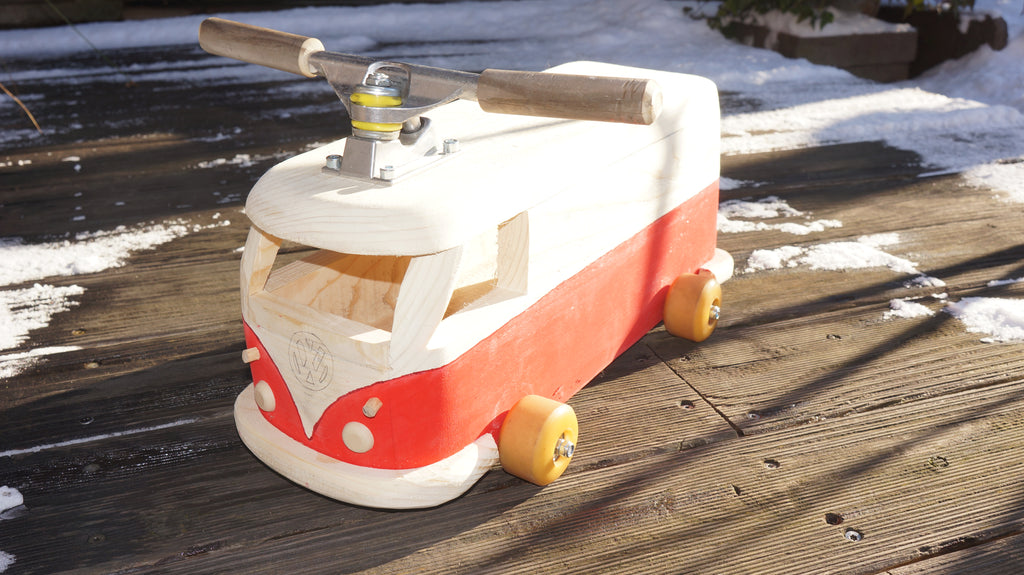 Holz-Bobby-Car im Bulli-Style Rot