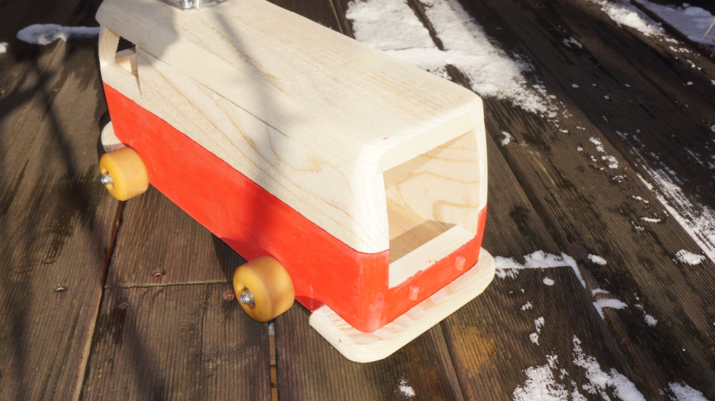 Holz-Bobby-Car im Bulli-Style Rot