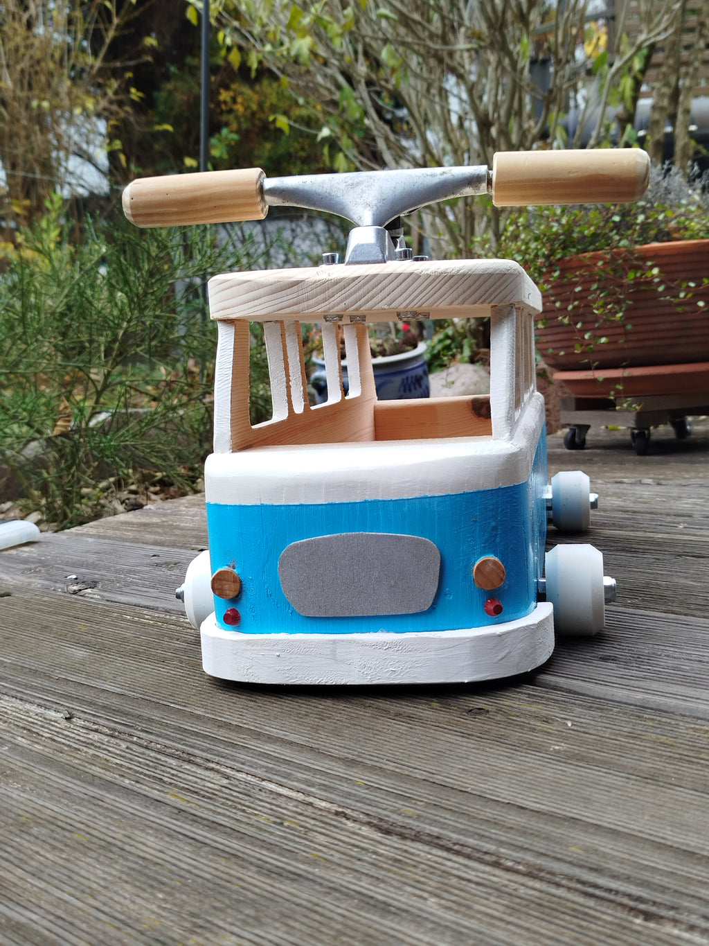 Holz-Bobby-Car "Barkas B1000" – Fahrbares Unikat
